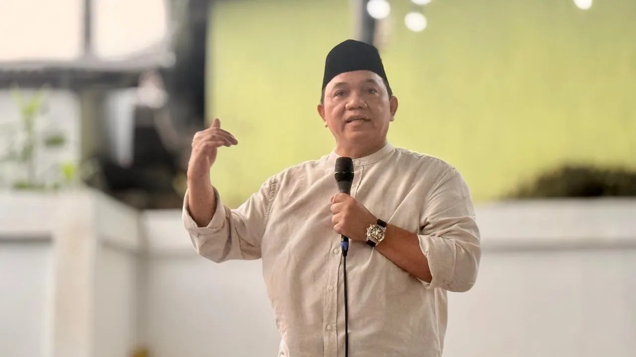 Achsanul Qosasi memberi sambutan di acara KUP Pojur